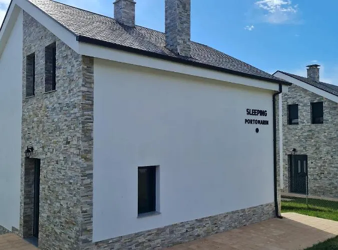 게스트하우스 Sleeping 1 *