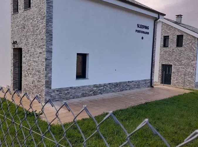 게스트하우스 Sleeping 1 *